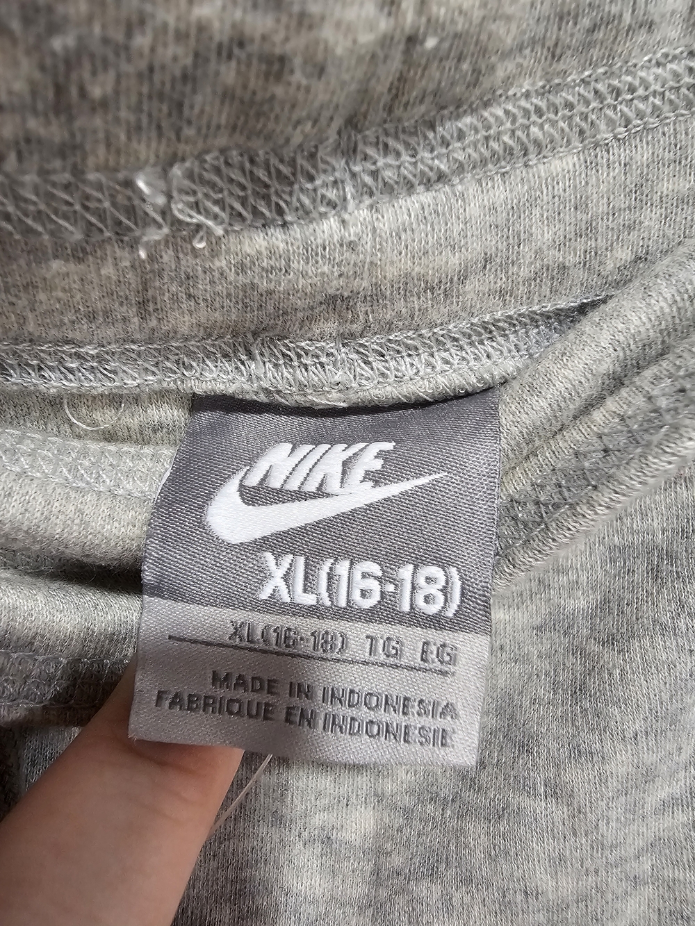 Nike Light Gray Women's Capri Sweatpants with Drawstring - Picture 3 of 4